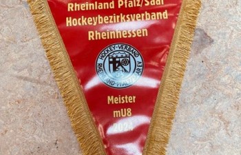 HockeyNews24Nr01.MU08