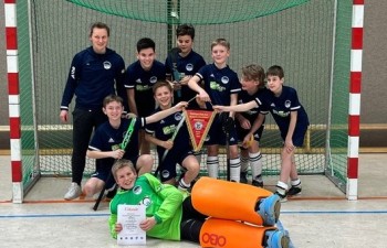 HockeyNews24Nr01.MU12